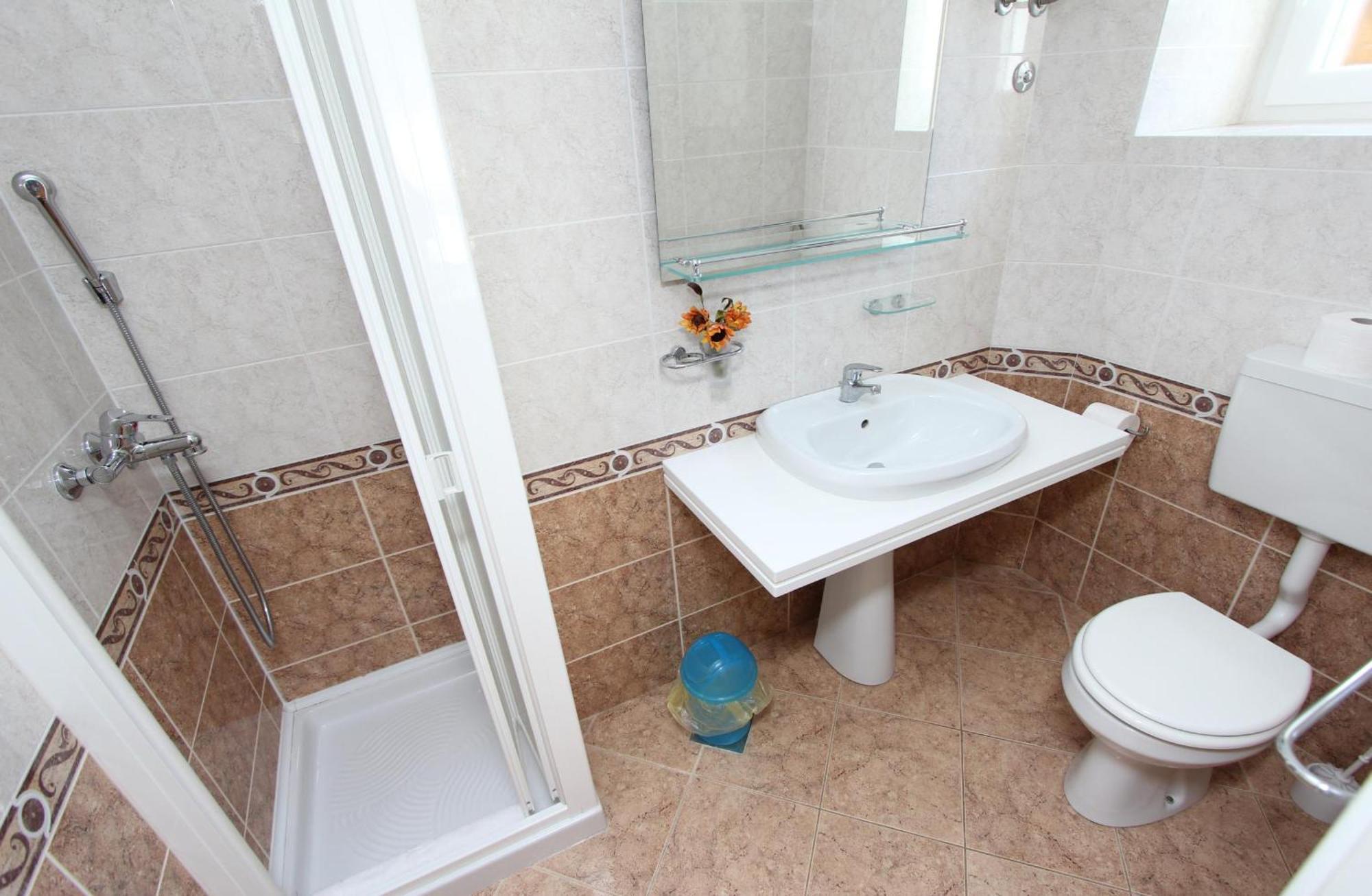 And Rossella 2 Apartament *