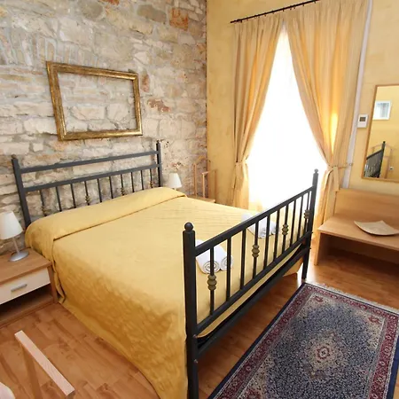 Rooms And Studios Villa Rossella 2 Rovinj Szoba fotó