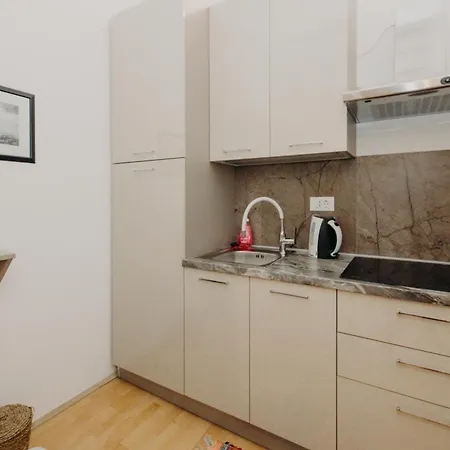 Rooms And Studios Villa Rossella 2 Rovinj Kültér fotó